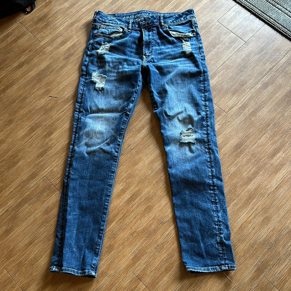 Excellent condition men’s destroyed American Eagle airflex 360 slim Men’s 34x32